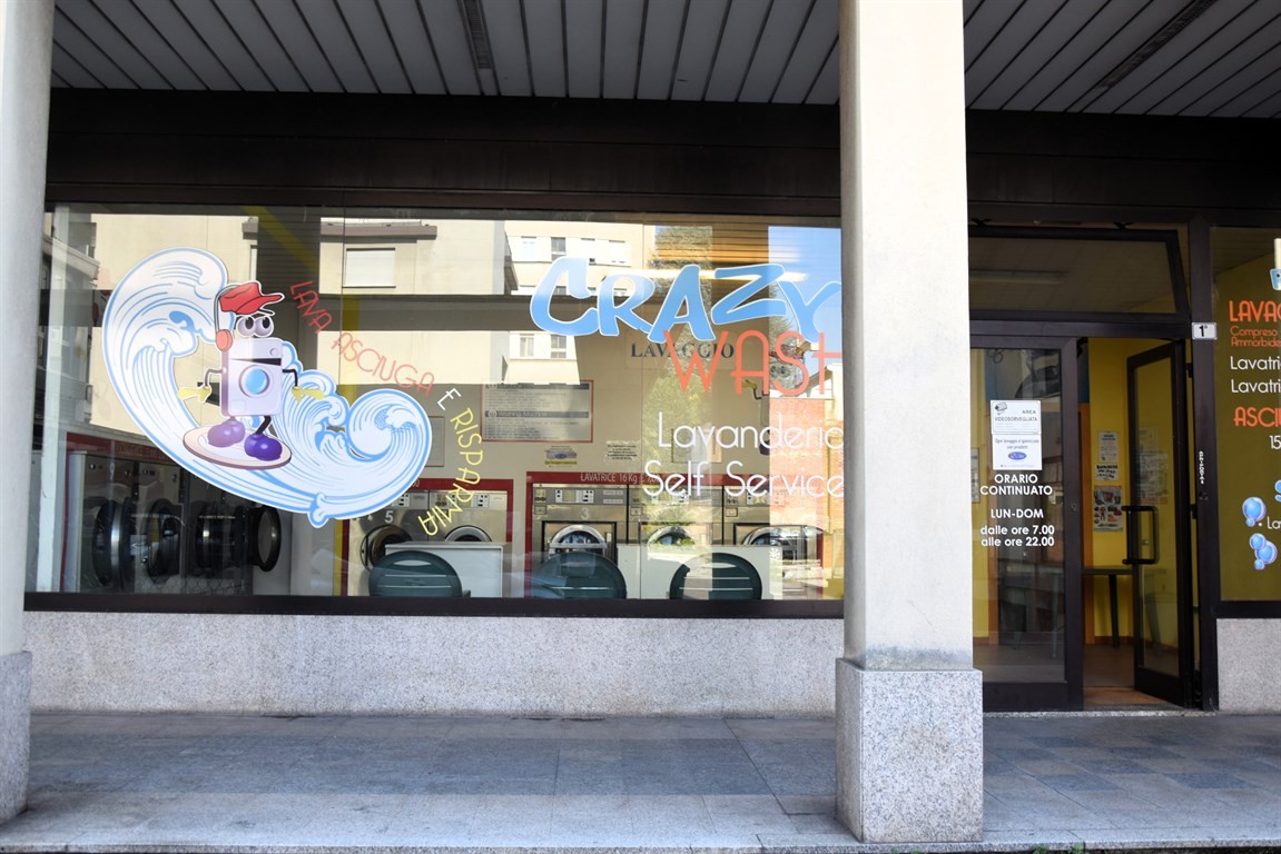 attività di lavanderia Self Service in vendita a Meda (MB)