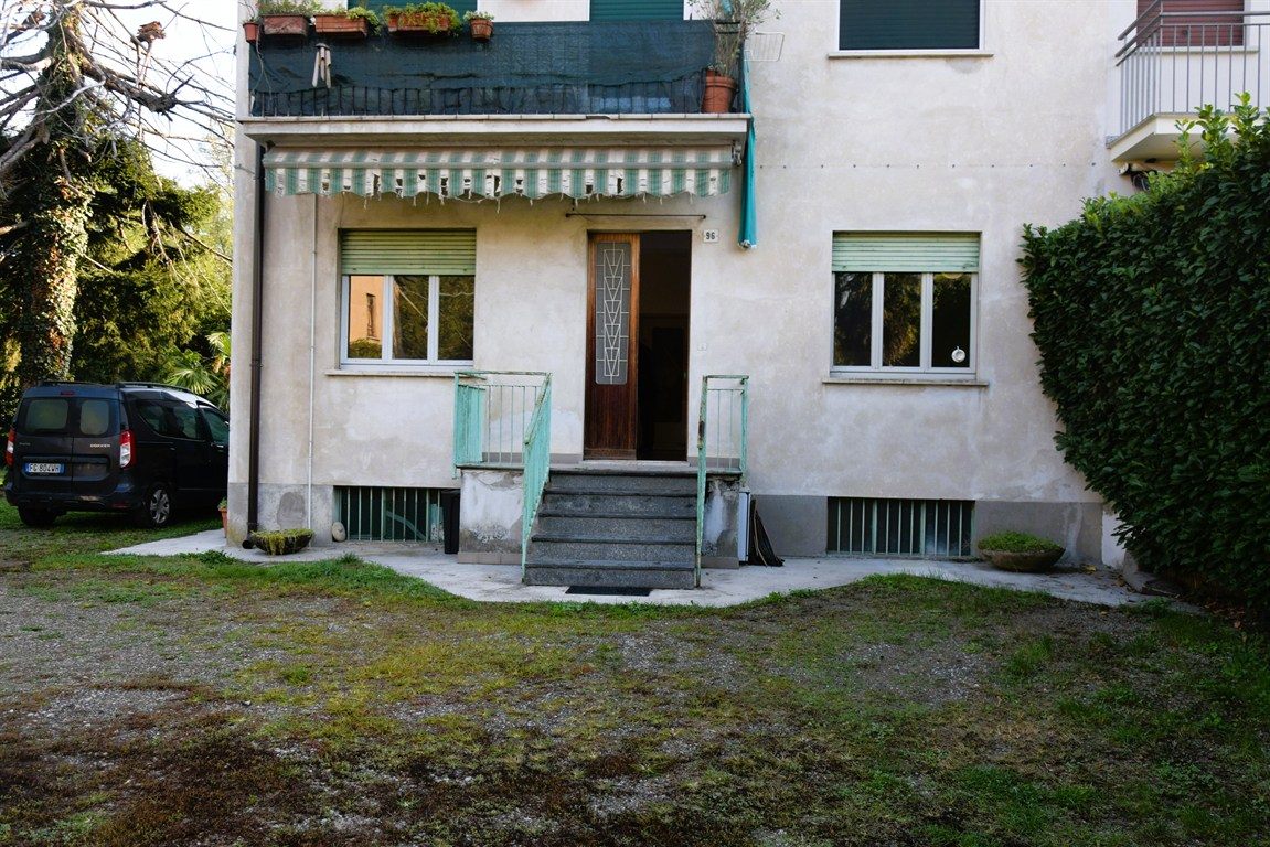 Bilocale senza spese condominiali in vendita a Meda (MB)